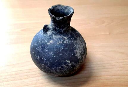 کشف کوزه ۸۰۰ ساله از یک خانه مسکونی در زنجان