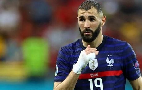 کریم بنزما از تیم ملی فرانسه خداحافظی کرد