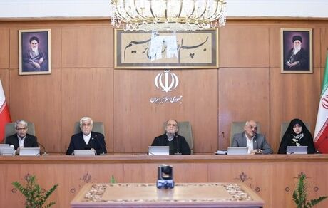 تاکید رئیس جمهور در رسیدگی به خانواده‌ آسیب‌دیدگان و پیگیری برای تسریع در آزادی زندانیان