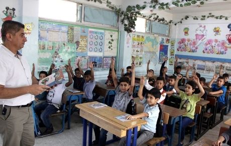 رضا مددی: آموزش زبان خارجی در مدارس انتخابی است