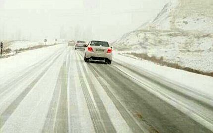 هشدار هواشناسی نسبت به یخبندان و لغزندگی جاده‌ها درپی تداوم بارش‌ها