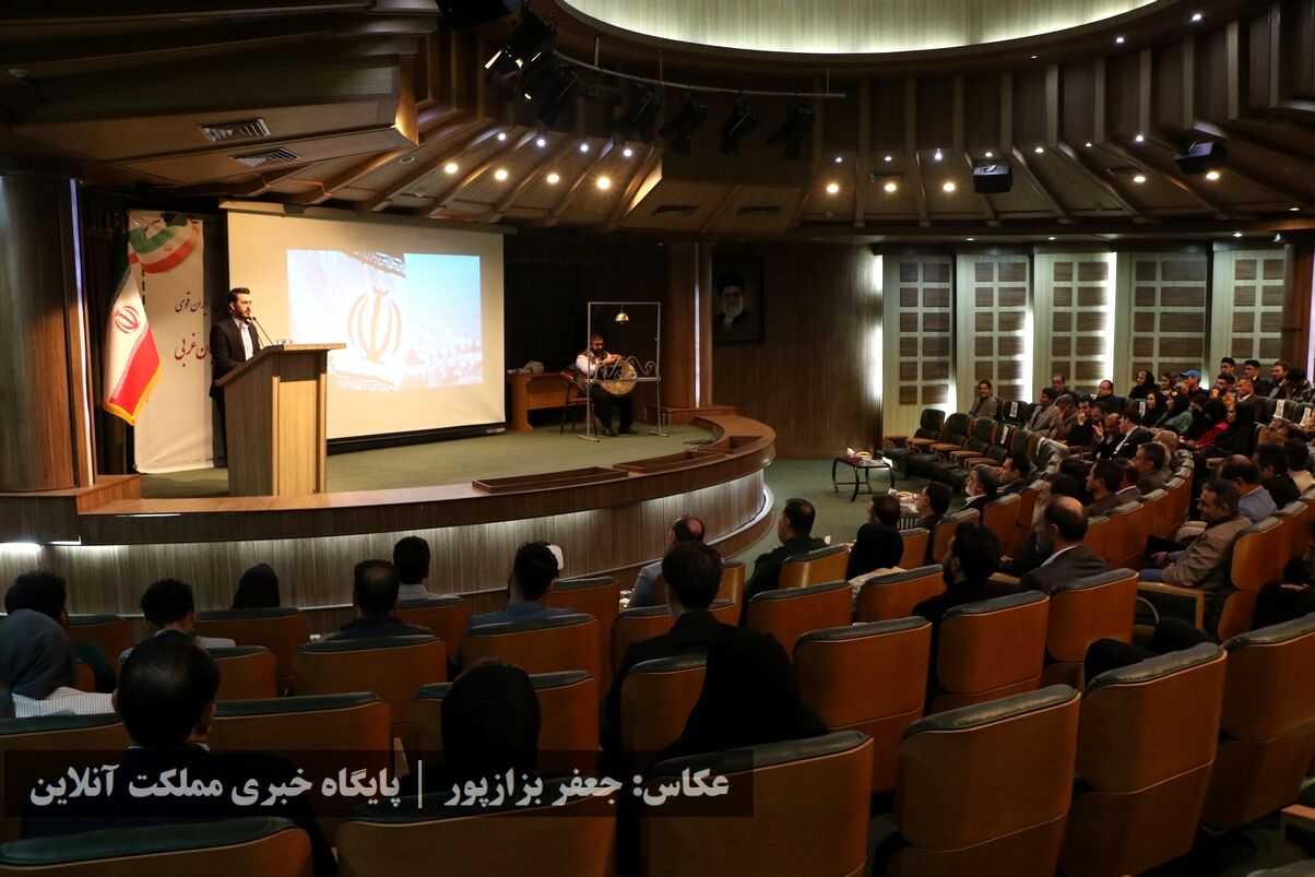 آیین تجلیل از قهرمانان و مدال‌آوران ورزش استان آذربایجان‌غربی / تصاویر