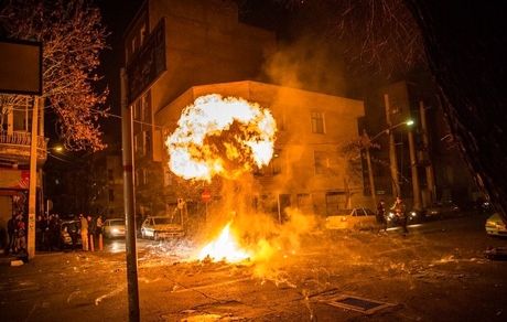 ۵ انفجار و آتش سوزی در شب چهارشنبه سوری تهران