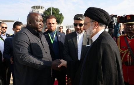 رئیسی از اوگاندا به زیمبابوه رفت