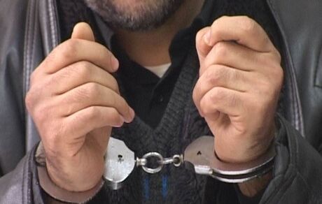 سارق در پله‌های هواپیما دستگیرشد