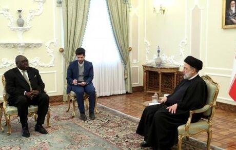 ایران و زیمبابوه بعد از انقلاب روابط دوستانه داشتند
