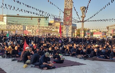 مراسم پیاده روی اربعین حسینی در تهران در حال برگزاریست
