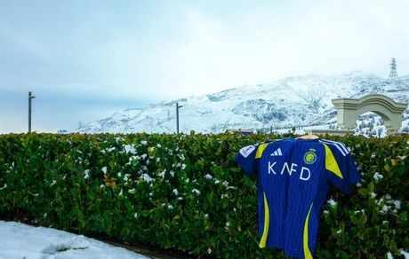 رونمایی متفاوت لباس‌های تیم النصر برای بازی با پرسپولیس