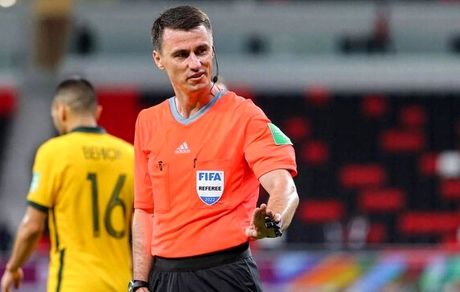 یک ازبک، داور بازی ایران و امارات شد