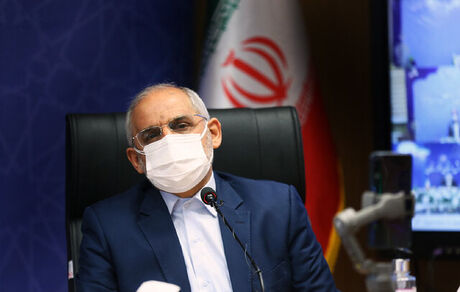 برای دایر شدن مدارس، دانش آموزان و معلمان واکسینه شوند