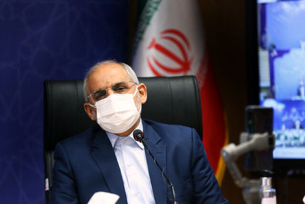برای دایر شدن مدارس، دانش آموزان و معلمان واکسینه شوند