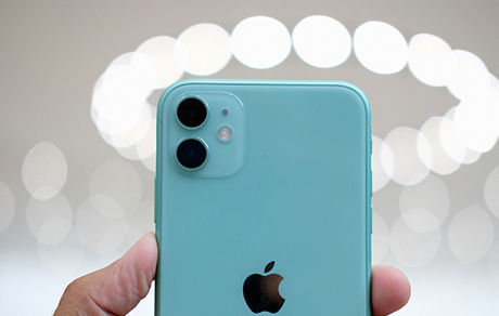 اپل از سامسونگ جلو زد!