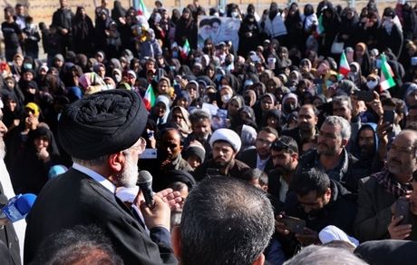 رئیسی: به دنبال تغییر چهره‌ مناطق مرزی و روستایی در مدت کوتاه هستیم
