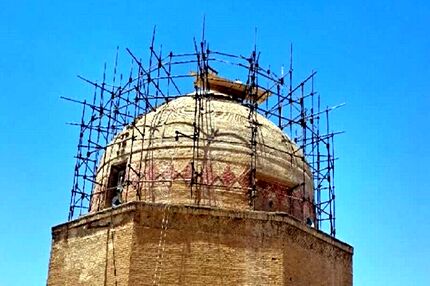 آغاز  مرمت گنبد و گنبدخانه مسجد جامع تاریخی گلپایگان پس از ۳۰ سال