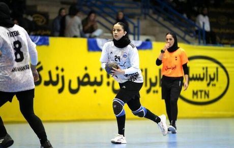 استقلال متوقف شد / سپاهان همچنان صدرنشین لیگ برتر هندبال بانوان ماند