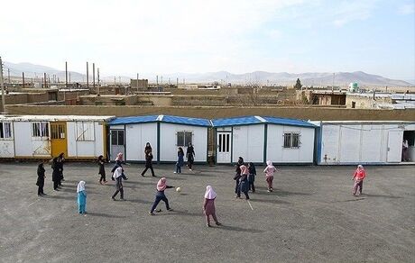 وزیر آموزش و پرورش: مدارس کانکسی و سنگی تا سال آینده باید برچیده شود