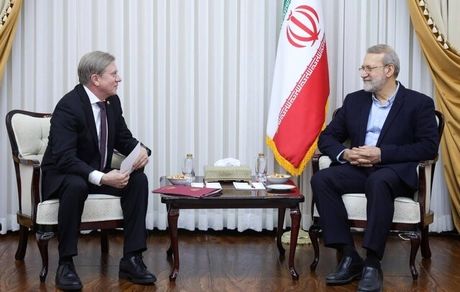 لاریجانی: جمهوری اسلامی ایران تصمیم خود را برای عملیاتی‌سازی کریدور شمال - جنوب اتخاذ کرده است