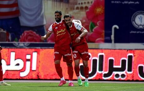 هافبک ازبکستانی تیم فوتبال پرسپولیس، دربی ۱۰۴ را از دست داد