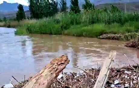 راه ارتباطی ۵ روستای شهرستان هوراند بدلیل سیلاب مسدود شد