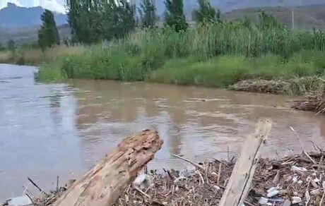 راه ارتباطی ۵ روستای شهرستان هوراند بدلیل سیلاب مسدود شد