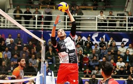 تداوم انتقال‌های جنجالی در والیبال/ پاسور سابق تیم ملی به ارومیه برگشت!