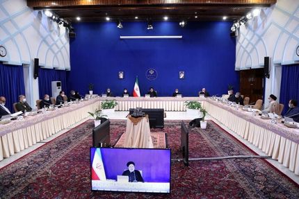 انتصاب‌های خبرساز دولت ادامه دارد / وقتی رئیس فدراسیون تنیس با لیسانس پرستاری معاون وزیر اقتصاد شد