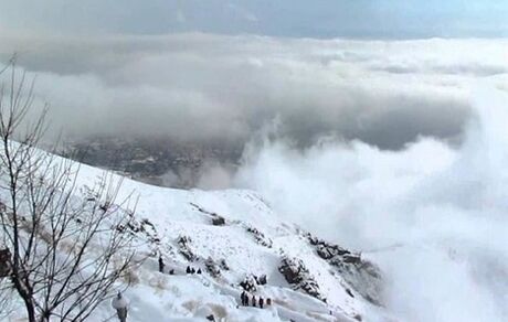 برف در دومین روز بهار، روستاهای آمل را سفیدپوش کرد