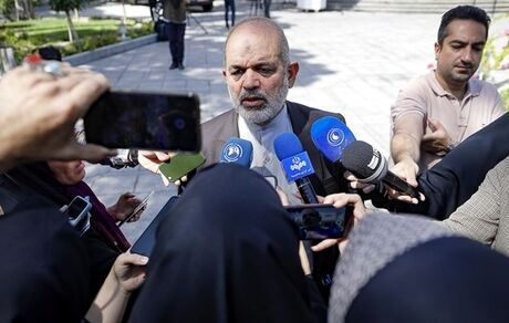 وزیر کشور: تجمعات قانونی را کاملا به رسمیت می‌شناسیم/ تهیه دستورالعمل برای برگزاری تجمعات