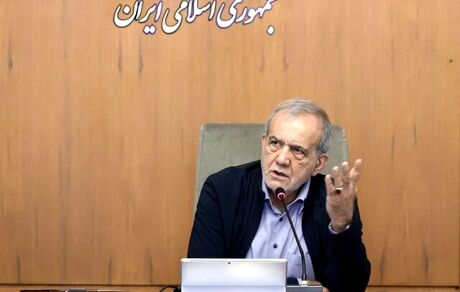 رئیس جمهور: باید طوری گام برداریم که تابستان آینده مشکل برق نداشته باشیم