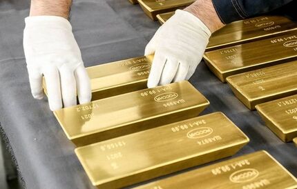 قیمت جهانی طلا خیلی آرام بالا رفت