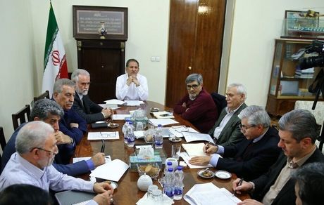 جهانگیری: بهبود وضعیت معیشتی مردم مهم‌ترین وظیفه دولت است