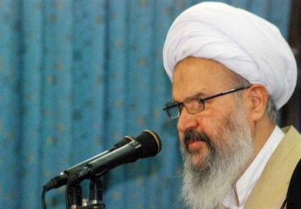 نماینده ولی‌فقیه در کاشان: وزارت بهداشت برنامه‌ای برای ترویج فرزندآوری ارائه دهد