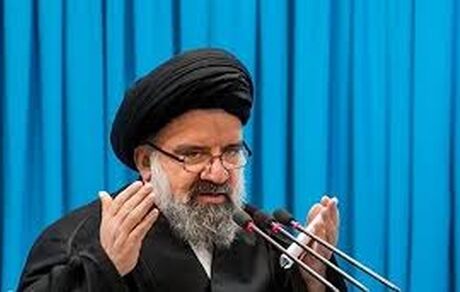 احمد خاتمی: اروپا و آمریکا سروته یک کرباس هستند