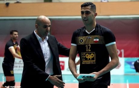 ملی پوش سابق والیبال تا اطلاع ثانوی محروم شد