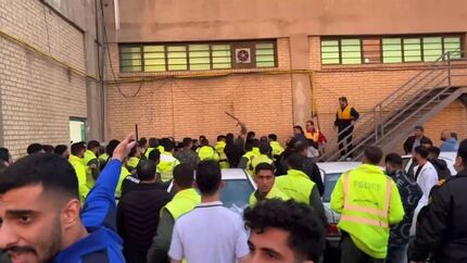 محرومیت عوامل تیم ملوان بندرانزلی بدلیل درگیری دیدار با هوادار