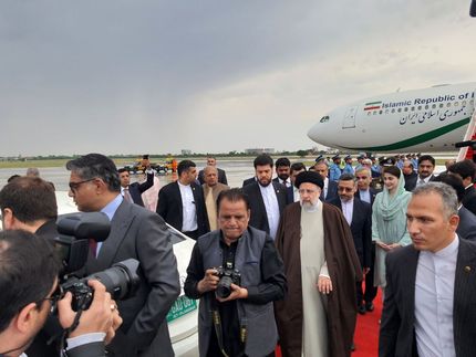 رئیس جمهور در دومین روز سفر به پاکستان وارد شهر لاهور شد