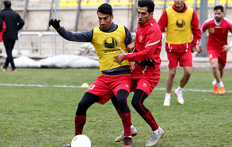 کالدرون به پرسپولیسی‌ها ناهار داد