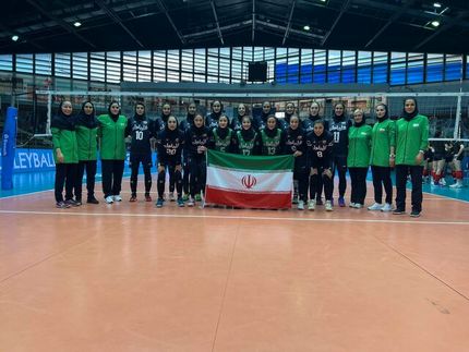 اولین مدال والیبال بانوان ایران در مسابقات رسمی / تیم ملی زنان نقره و مردان طلای کشورهای اسلامی را کسب کردند