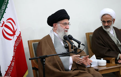 مخاطب اول در هر یک از عرصه‌های جهاد و دعوت به خیر روحانیت است