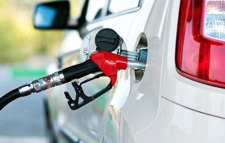 افزایش قیمت بنزین شاید وقت دیگر/در شرایط فعلی درآمد مردم ریالی است و تناسبی با درآمدهای جهانی ندارد