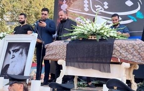 پیکر هوشنگ ابتهاج در رشت تدفین شد