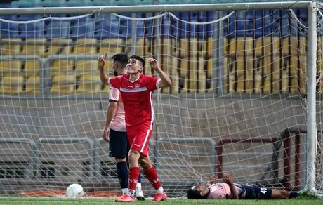 بازیکن ازبکستانی پرسپولیس قراردادش را فسخ کرد