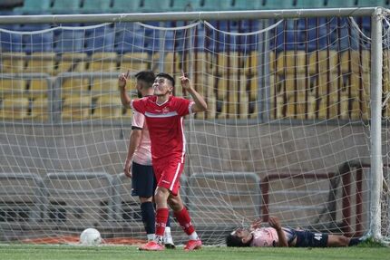 بازیکن ازبکستانی پرسپولیس قراردادش را فسخ کرد