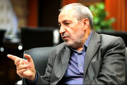 دانش‌آموزان از زبان‌ غیر از انگلیسی استقبال نمی‌کنند / بسیاری از نمایندگان رأیشان را پس گرفتند
