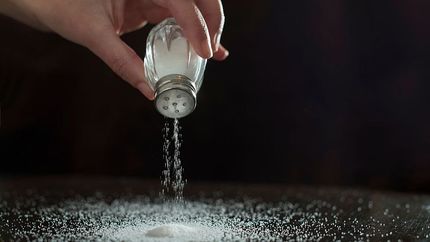 مرگ سالانه نزدیک به ۱.۹ میلیون نفر در سراسر جهان به مصرف بیش از حد نمک