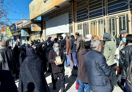 صف های ادامه دار مایحتاج تا به کی ادامه خواهد داشت؟
