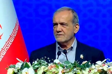 پزشکیان: از حقوق من ماهیانه ۵ میلیون تومان برای ساخت مدرسه صرف کنید / تمام امید دشمن، ایران ضعیف شده است