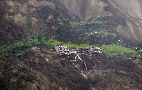 ۸ کشته بر اثر رانش زمین در اکوادور