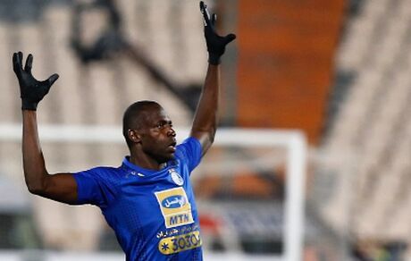 تمجید فرانسوی‌ها از مهاجم گلزن استقلال ایران