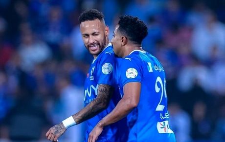 ستاره الهلال احتمالا بازی با سپاهان را از دست داد